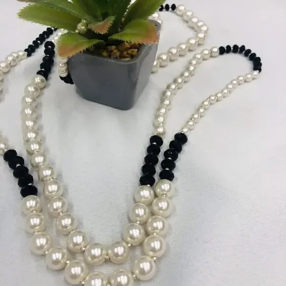 Vintage Black White Faux Pearl Long Necklace Effortless Chic Style Retro Vibe - Picture 9 of 16